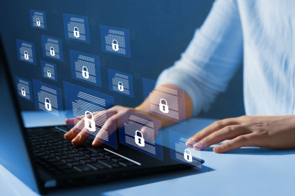 Lire la suite à propos de l’article Ordinateur du salarié : l'employeur a-t-il accès à tout ?