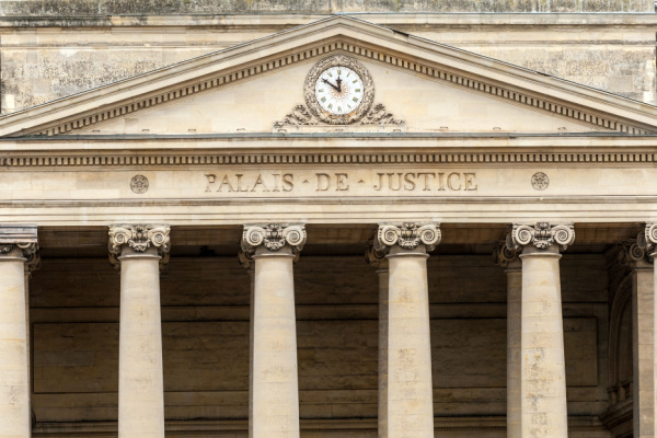 Lire la suite à propos de l’article Personnalité morale d’une société : survit-elle à la dissolution ?