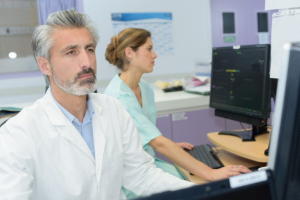 Lire la suite à propos de l’article Médecin : « erreur de la secrétaire en votre faveur ? »