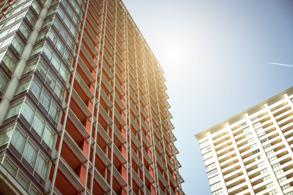 Lire la suite à propos de l’article Le Gouvernement veut développer les logements intermédiaires