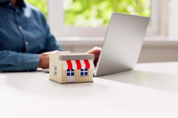 Lire la suite à propos de l’article Clause de non-affiliation dans une franchise de service : cas vécu