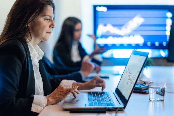 Lire la suite à propos de l’article Actions attribuées à titre gratuit : quelle est la date d’exigibilité des cotisations sociales ?