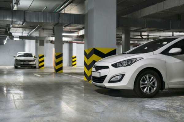 Lire la suite à propos de l’article C’est l’histoire d’un couple qui loue un logement (et un parking ?) trop cher…