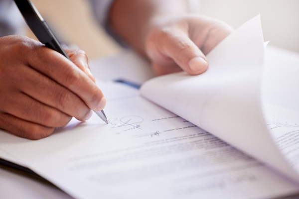 Lire la suite à propos de l’article C’est l’histoire d’un employeur à qui l’on reproche de respecter un contrat de travail…