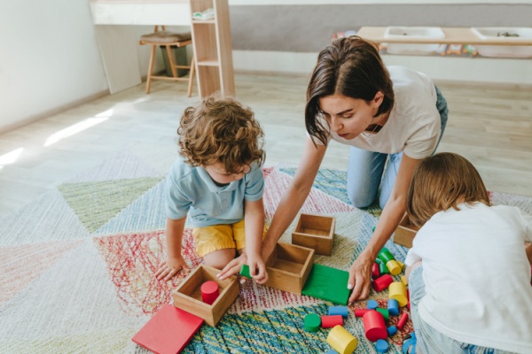 Lire la suite à propos de l’article Accueil des jeunes enfants : le contenu du schéma pluriannuel