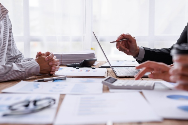Lire la suite à propos de l’article Bassin d’emploi à redynamiser (BER) : des exonérations fiscales prolongées et limitées !