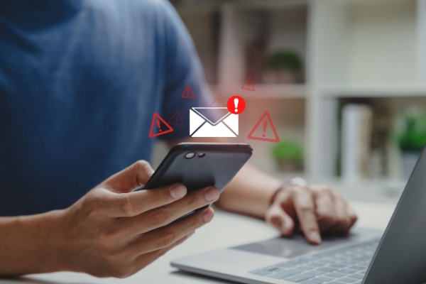 Lire la suite à propos de l’article Fraude aux faux mails CARSAT : redoublez de vigilance !