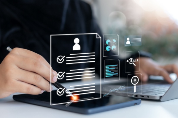 Lire la suite à propos de l’article Déclaration préalable à l’embauche en DSN : bientôt possible ?