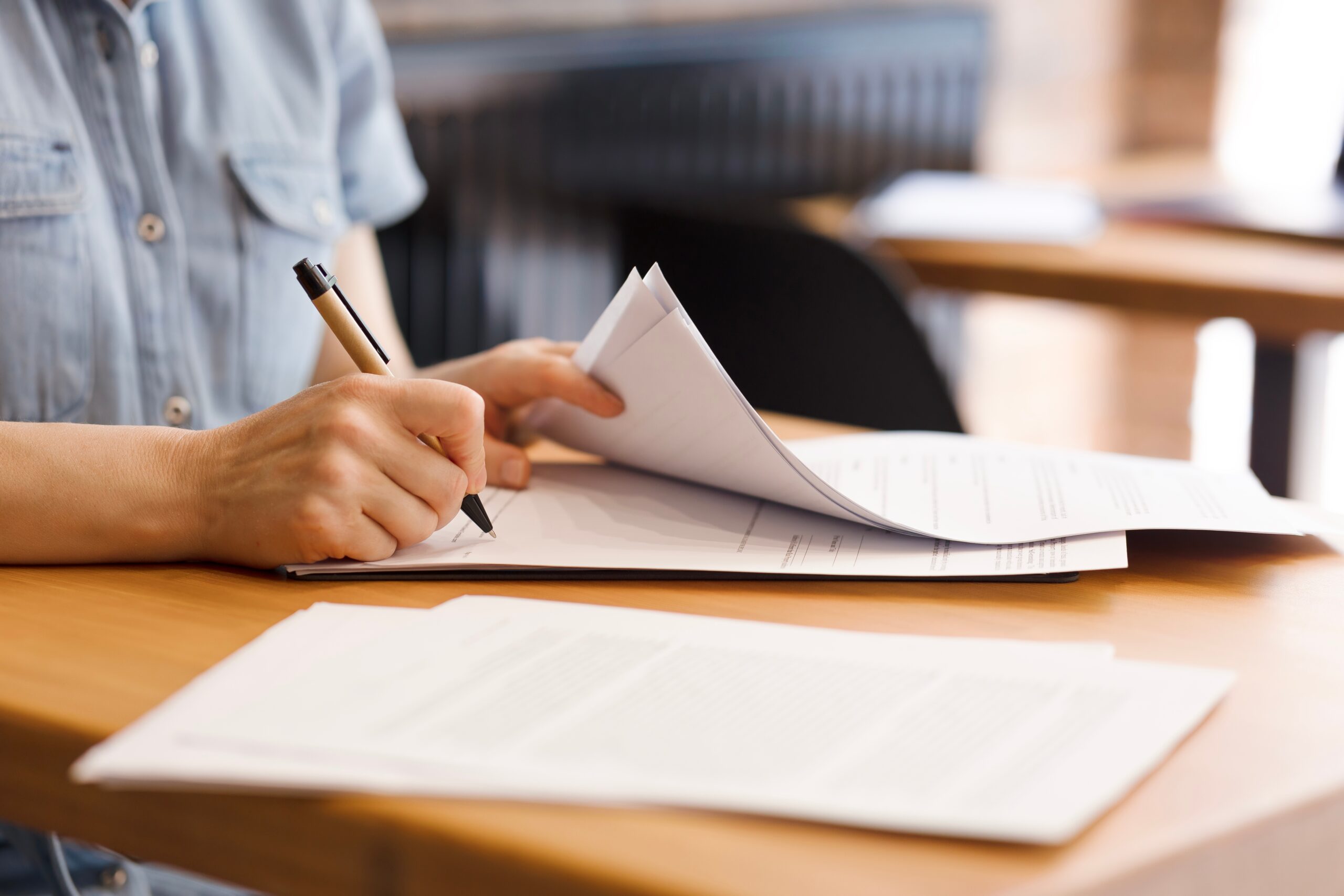 Lire la suite à propos de l’article C’est l’histoire d’un employeur pour qui « fin de contrat » aurait dû rimer avec « immédiat » …