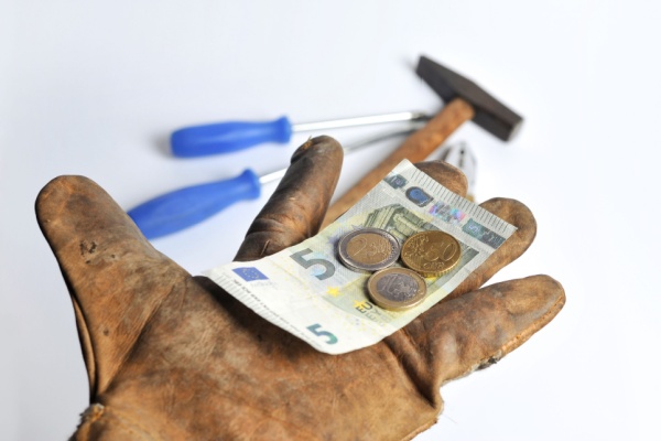 Lire la suite à propos de l’article Tableau des cotisations sociales dues par les artisans- Année 2025