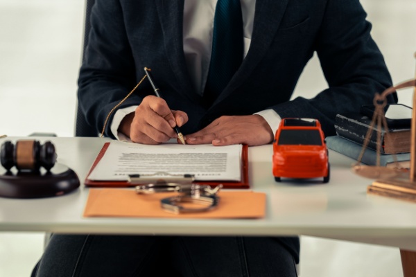 Lire la suite à propos de l’article Tarifs des Commissaires de justice (anciennement huissiers de justice) – Indisponibilités, nantissements, opposabilités – 2024-2026