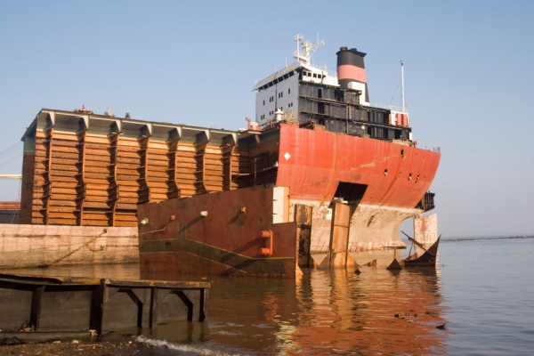 Lire la suite à propos de l’article Recyclage des navires : la convention de Hong Kong entre en vigueur…