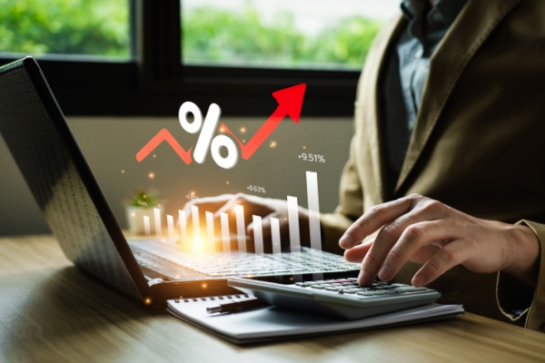 Lire la suite à propos de l’article Artistes-auteurs : prolongation du taux réduit de retraite complémentaire !