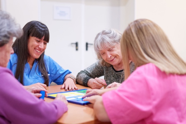 Lire la suite à propos de l’article Hébergement temporaire non médicalisé : pérennisation du dispositif