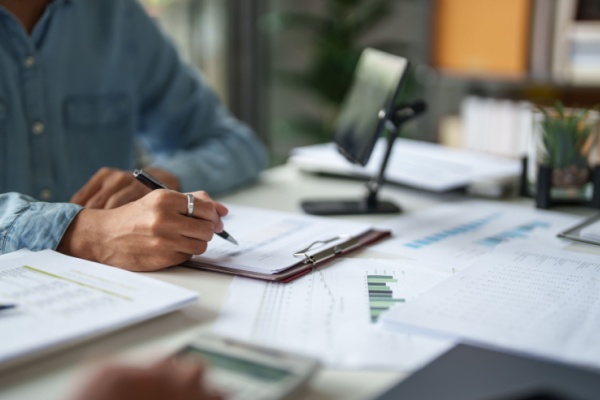 Lire la suite à propos de l’article Simplification de la vie économique : moins de formalités pour les entreprises ?