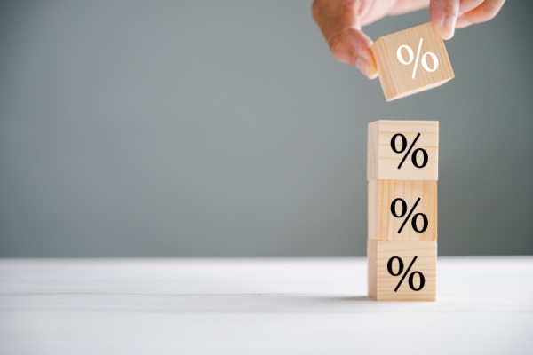 Lire la suite à propos de l’article TVA à l'export : des précisions sur le régime des ventes en chaîne