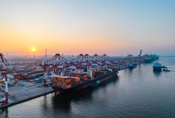 Lire la suite à propos de l’article Transport fluvial de marchandises : une aide financière bienvenue