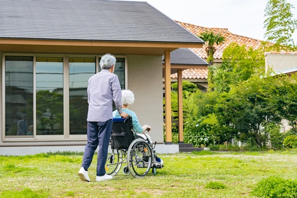 Lire la suite à propos de l’article Entrée en Ehpad : vendre son logement sans payer d’impôt ?