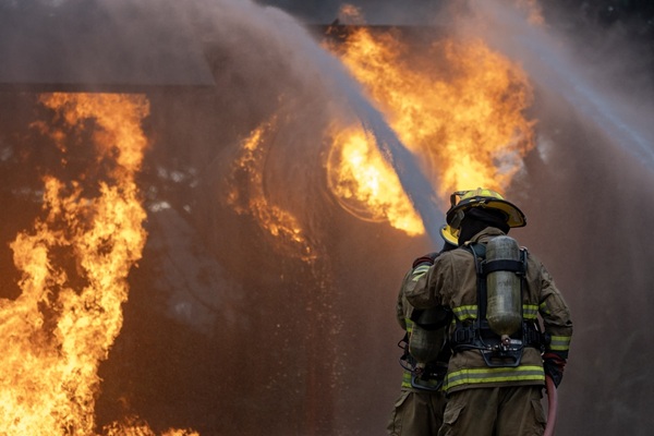 Lire la suite à propos de l’article Incendies : le délai de demande d’activité partielle est porté à 45 jours